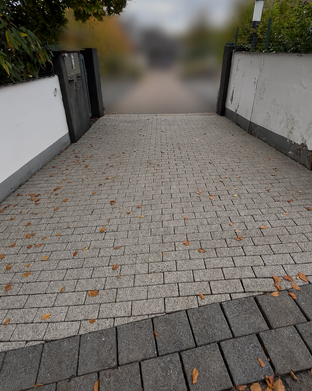 Einfahrt nachher